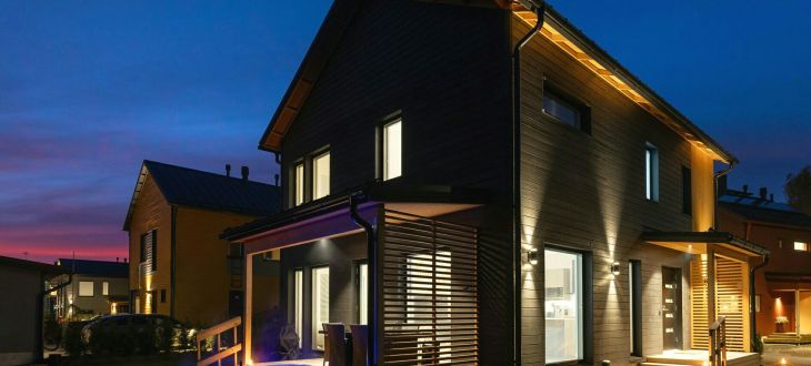 Tulossa MyyntiinPuistolaMoisiontie 20Helsinki